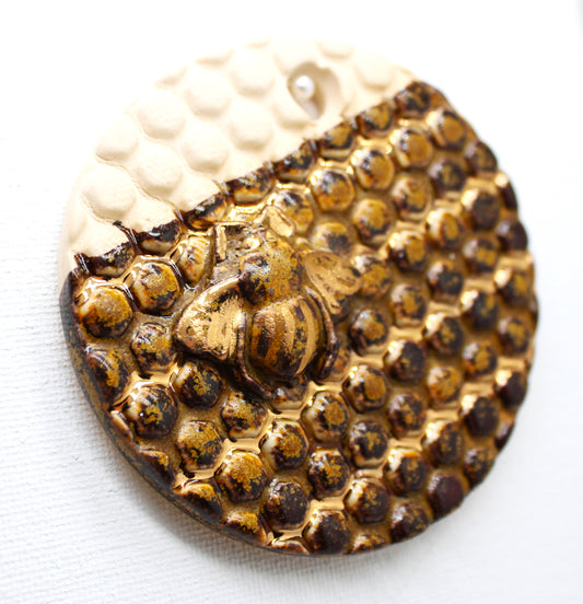 BMix Lustered Bee Wall Hanging